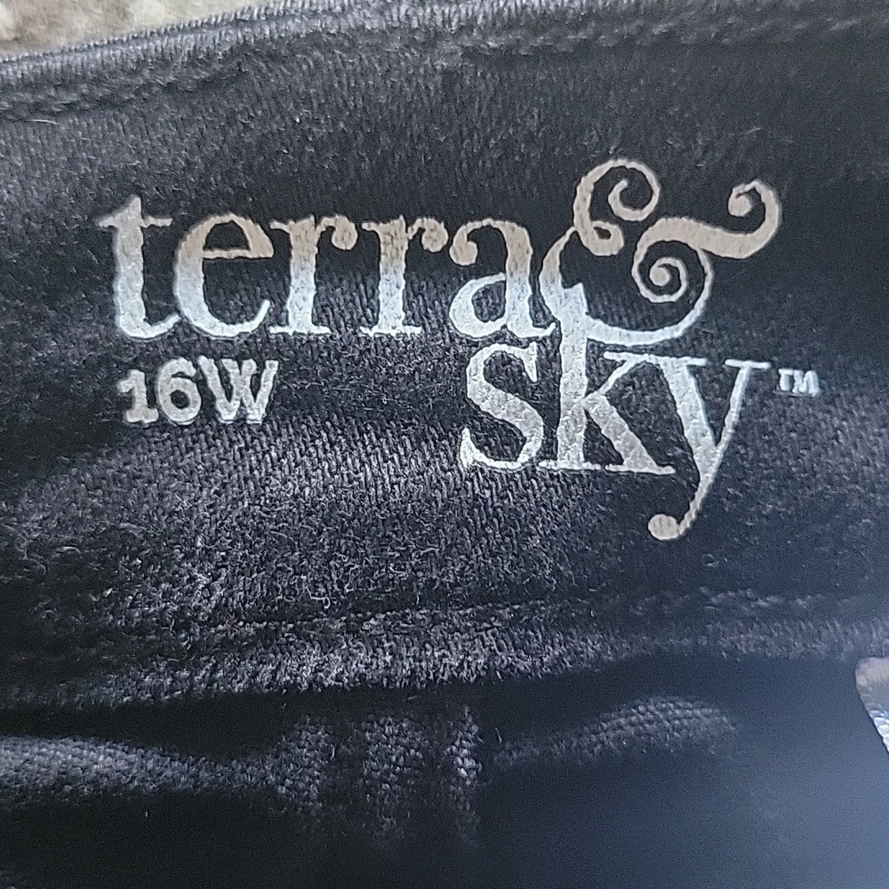 Jeans - Picture 2 of 2